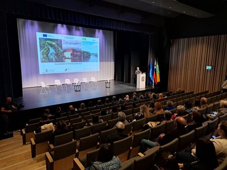 Srecanje Turizem povezuje 10